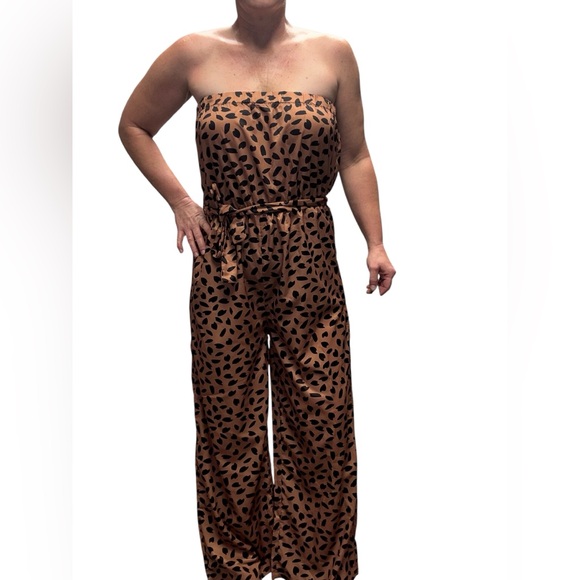 Never worn Belted wide leg jumpsuit size L - Picture 1 of 6